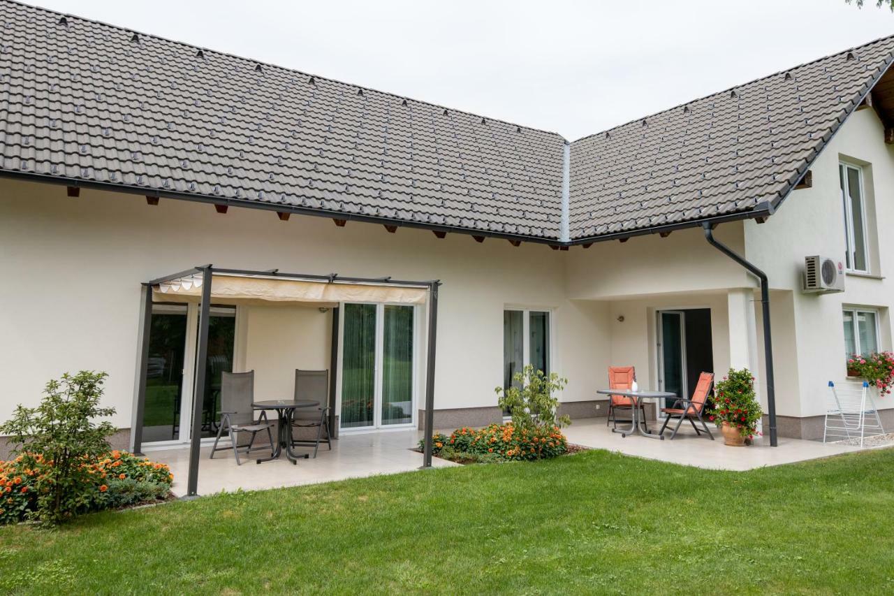 Sobe Meta Bed & Breakfast Brezje Екстериор снимка